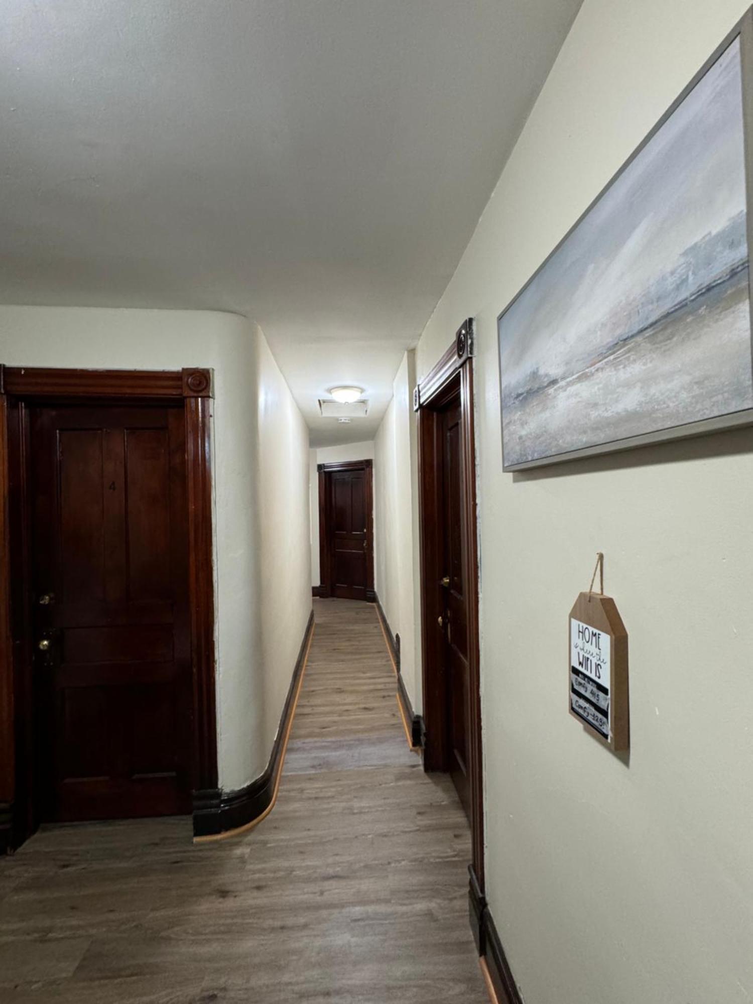 Comfy Getaway, 5 Bed, Sleeps 9, Walk To Falls! Niagarafälle Exterior foto