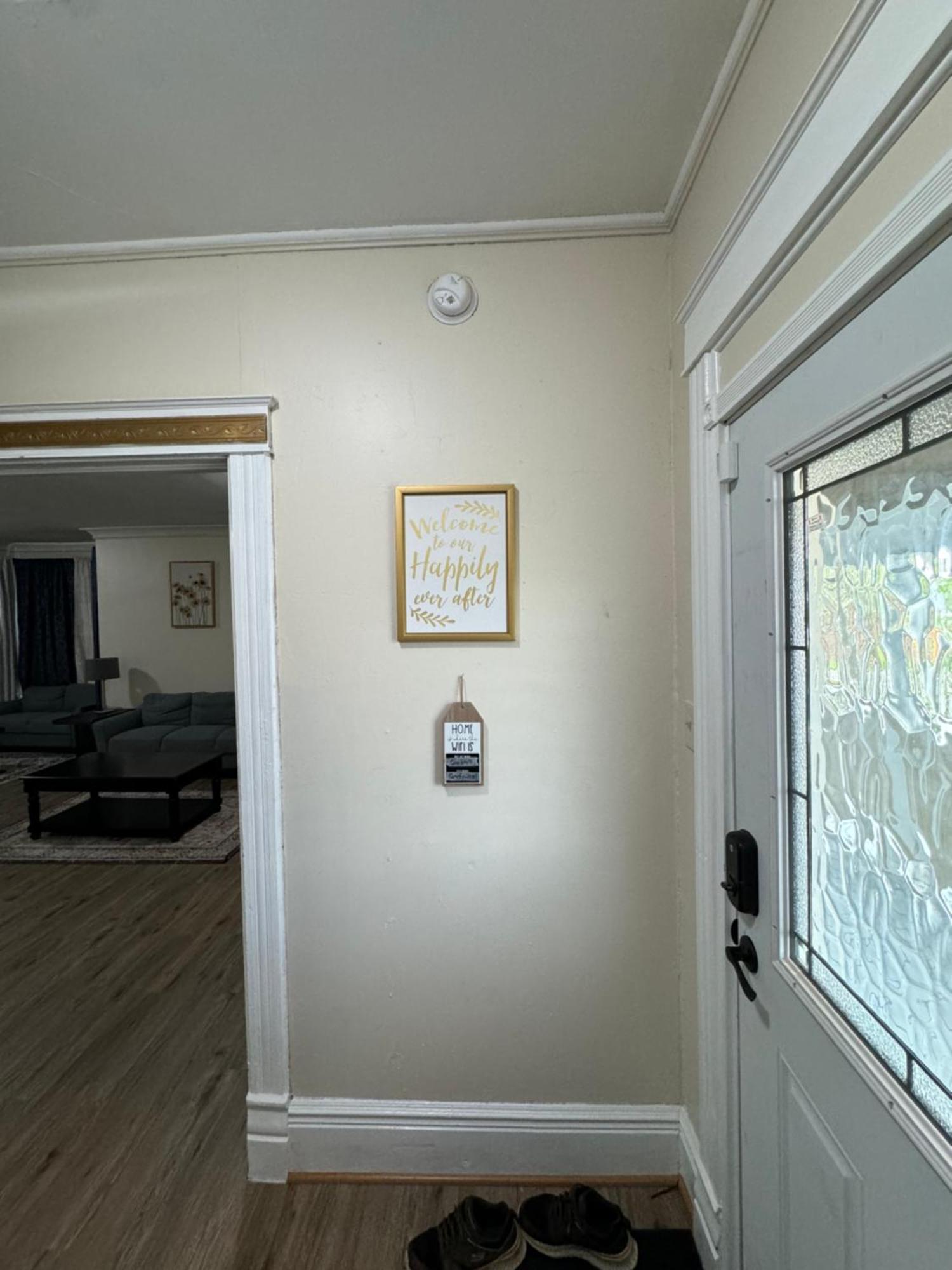 Comfy Getaway, 5 Bed, Sleeps 9, Walk To Falls! Niagarafälle Exterior foto