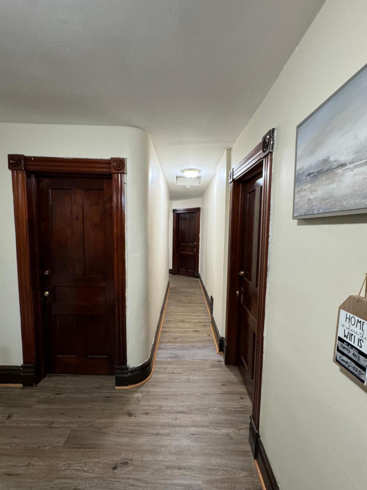 Comfy Getaway, 5 Bed, Sleeps 9, Walk To Falls! Niagarafälle Exterior foto