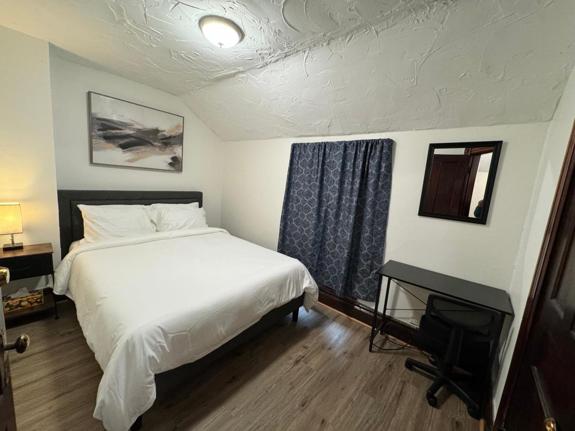 Comfy Getaway, 5 Bed, Sleeps 9, Walk To Falls! Niagarafälle Exterior foto